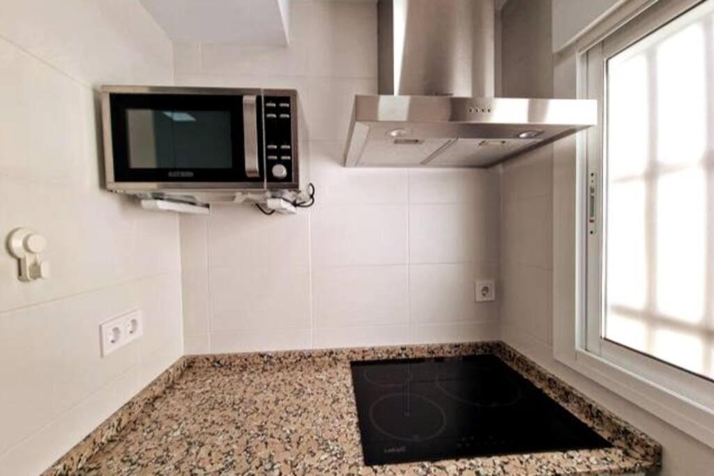Apartamento Moderno Zona Nervion. Wifi/ac Sevilla
